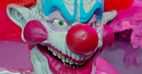 Spirit Halloween’s Killer Klowns Slim Animatronic Giveaway